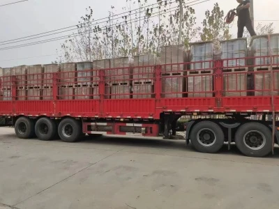 120rolls Polycarbonate Films Were Loaded.